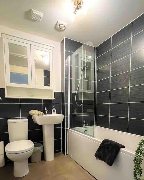 Appartamento Loch Leven Getaway - 2 Bed House Kinross Esterno foto